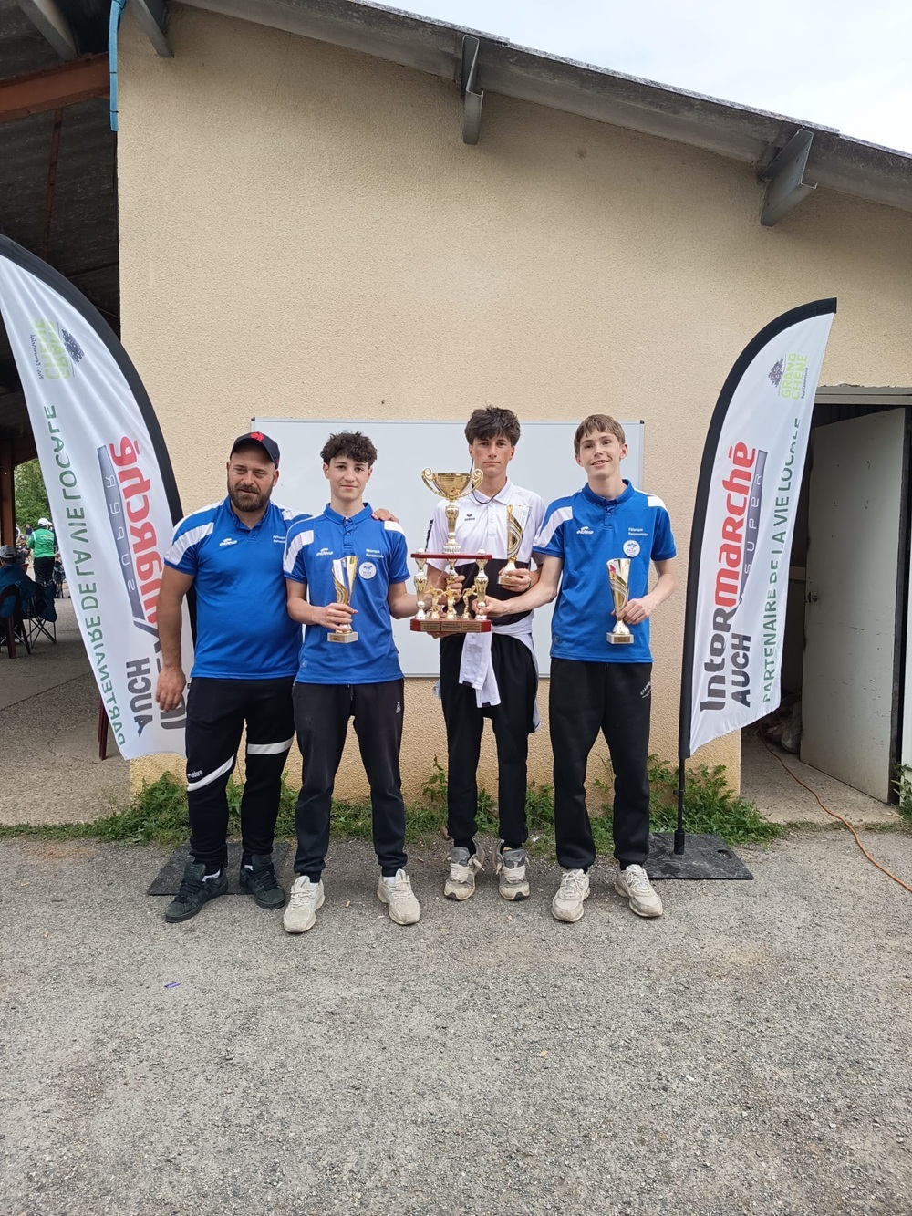 JUNIOR vainqueurs